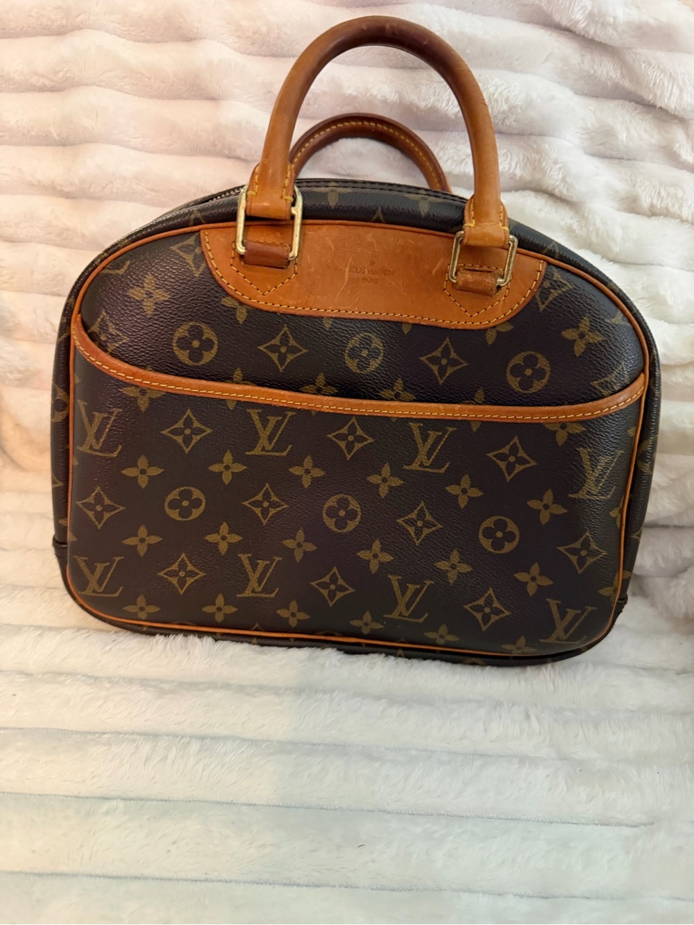 VINTAGE 2004 Louis Vuitton Monogram Trouville Top Handle Bag